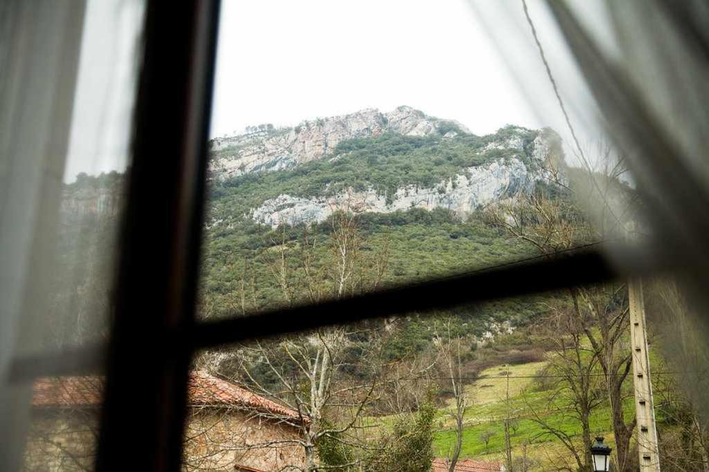 Cumbres De Los Picos Apartamento Treparriscos Poo  Exterior photo