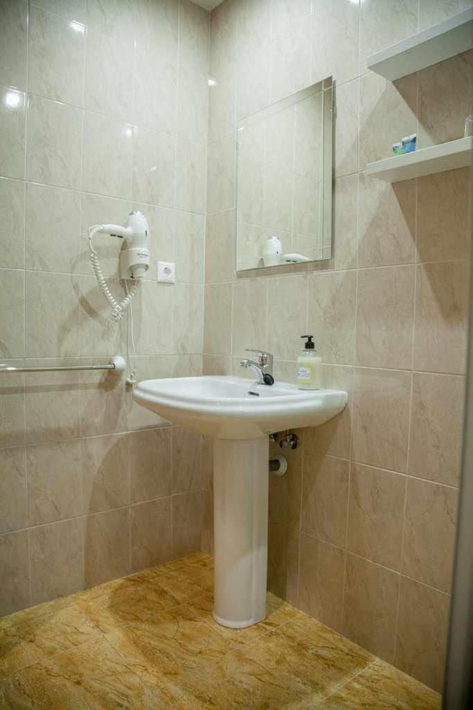 Cumbres De Los Picos Apartamento Treparriscos Poo  Exterior photo